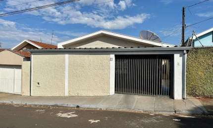 Casa para venda em Vila Santa Maria (vila Xavier) de 232.00m² com 3 Quartos, 1 Suite e 3 Garagens