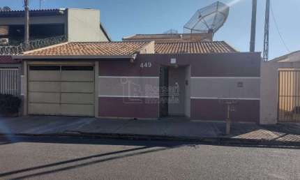 Sobrado para venda em Jardim Nova Época de 260.00m² com 4 Quartos, 1 Suite e 3 Garagens