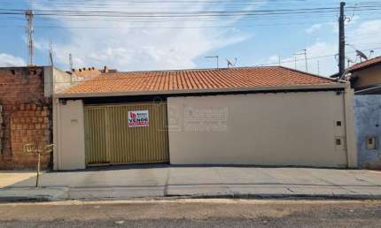 Casa para venda em Jardim Roberto Selmi Dei de 154.00m² com 3 Quartos, 1 Suite e 3 Garagens