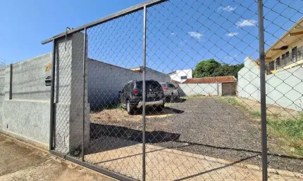 Terreno à venda na Rua Itália, 2084, Centro, Araraquara
