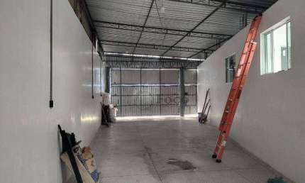 Sala Comercial para venda e aluguel em Jardim Do Triunfo de 120.00m²