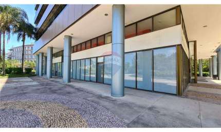 Imóvel Comercial para alugar em Barra Da Tijuca de 688.00m² com 25 Garagens