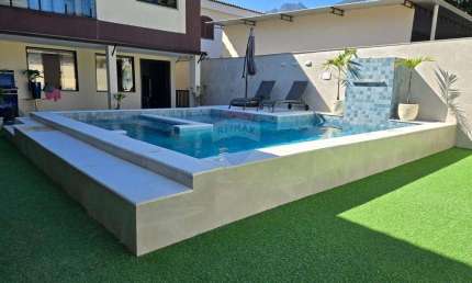 Casa de Condomínio para venda em Anil de 455.00m² com 5 Quartos e 2 Suites