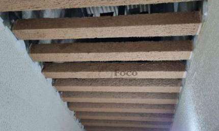 Sala Comercial para alugar em Portal Dos Gramados de 120.00m² com 2 Garagens