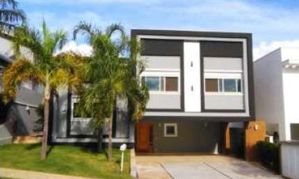 Casa para venda em Condomínio Santa Clara de 450.00m² com 4 Quartos, 4 Suites e 4 Garagens