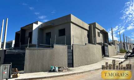 Casa para venda em Jardim Piazza Di Roma de 76.00m² com 2 Quartos e 2 Garagens