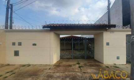 Casa para alugar em Planalto Paraíso de 45.00m² com 1 Quarto e 1 Garagem