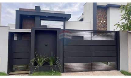Casa para venda em Portal Ville Jardins de 158.00m² com 3 Quartos, 1 Suite e 2 Garagens