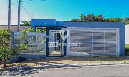 Casa para venda em Villaggio Fosuzzi de 176.00m² com 3 Quartos, 3 Suites e 2 Garagens