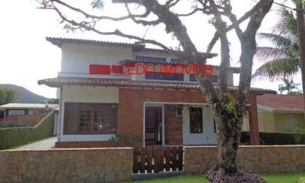 Casa para alugar em Condominio Lagoinha de 403.00m² com 3 Quartos, 2 Suites e 4 Garagens