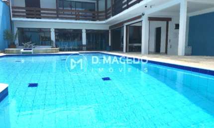 Casa para alugar em Condominio Lagoinha de 378.00m² com 4 Quartos, 2 Suites e 2 Garagens