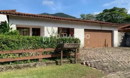 Casa para venda em Condominio Lagoinha de 100.00m² com 2 Quartos e 4 Garagens