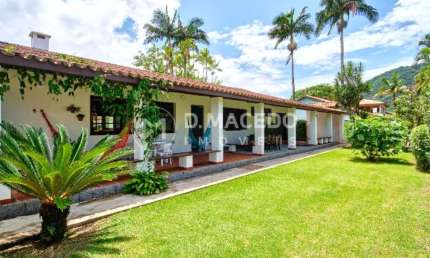 Casa para alugar em Condominio Lagoinha de 1066.66m² com 4 Quartos, 4 Suites e 6 Garagens