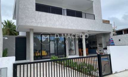 Casa para alugar em Condominio Lagoinha de 349.00m² com 6 Quartos, 4 Suites e 2 Garagens