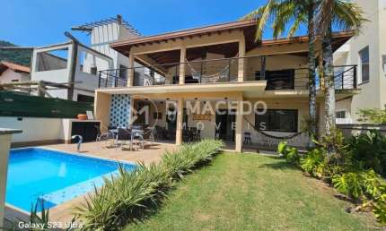 Casa para alugar em Condominio Lagoinha de 380.00m² com 7 Quartos, 7 Suites e 2 Garagens