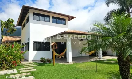 Casa para alugar em Condominio Lagoinha de 357.00m² com 4 Quartos, 2 Suites e 2 Garagens