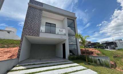 Casa para venda em Horto Florestal Villagio de 156.00m² com 3 Quartos, 1 Suite e 4 Garagens
