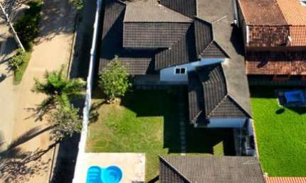 Casa de Condomínio para venda em Verão Vermelho (tamoios) de 250.00m² com 3 Quartos, 2 Suites e 3 Garagens