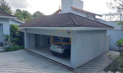 Casa para venda e aluguel em Vila Vianna de 379.00m² com 3 Quartos, 1 Suite e 4 Garagens