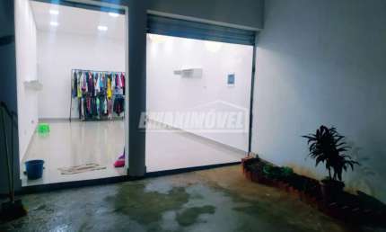 Sala Comercial para alugar em Parque Dos Eucaliptos de 32.00m² com 2 Garagens