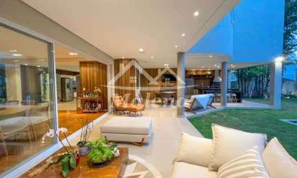 Casa de Condomínio para venda em Tamboré de 736.00m² com 4 Quartos, 4 Suites e 6 Garagens
