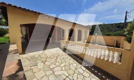 Casa para venda em São Pedro de 188.00m² com 3 Quartos, 1 Suite e 2 Garagens