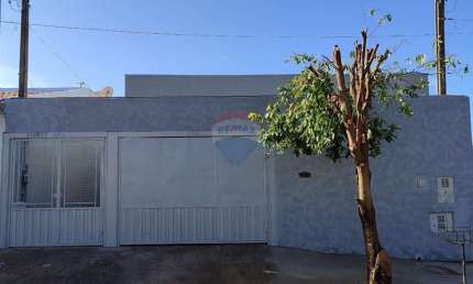 Casa para venda em Residencial San Fernando de 198.08m² com 3 Quartos e 3 Garagens