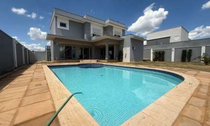 Casa de Condomínio para venda em Campestre de 388.00m² com 4 Quartos, 4 Suites e 7 Garagens