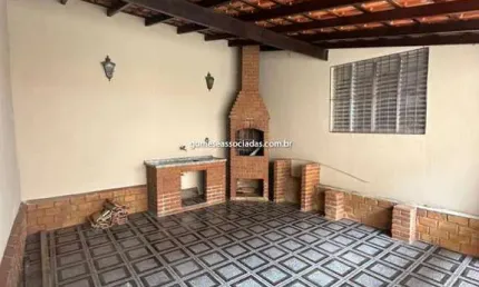 Sobrado para alugar em Jardim Batalha de 360.00m² com 4 Quartos, 2 Suites e 4 Garagens