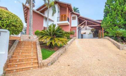 Casa de Condomínio para venda em Gramado de 455.42m² com 4 Quartos, 2 Suites e 6 Garagens