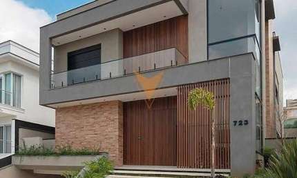 Casa para venda em Alphaville de 480.00m² com 4 Quartos, 4 Suites e 5 Garagens