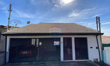 Casa para venda em Cidade Planejada Ii de 177.38m² com 2 Quartos e 2 Garagens