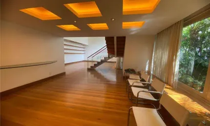 Cobertura para venda em Lagoa de 370.00m² com 1 Quarto, 1 Suite e 1 Garagem
