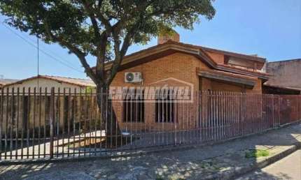 Casa para alugar em Jardim Archila de 234.00m² com 3 Quartos, 1 Suite e 2 Garagens
