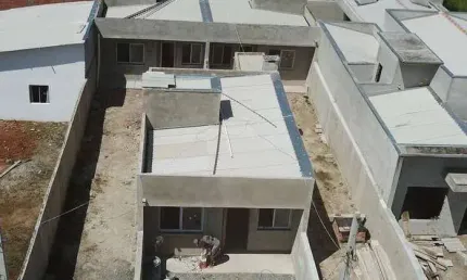 Casa para venda em Guaratuba de 49.00m² com 2 Quartos e 1 Suite