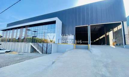 Galpão / Depósito / Armazém para alugar em Iporanga de 3000.00m² com 20 Garagens