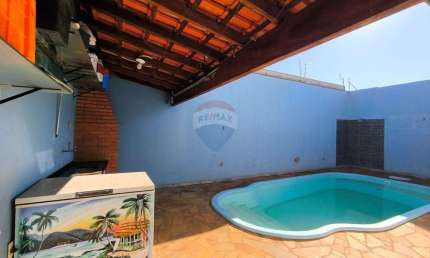 Casa para venda em Residencial E Comercial Palmares de 130.00m² com 3 Quartos, 1 Suite e 4 Garagens