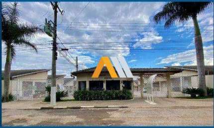 Casa de Condomínio para venda e aluguel em Centro de 186.00m² com 3 Quartos e 1 Suite