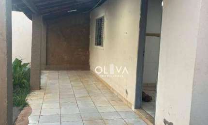 Casa para venda e aluguel em Jardim Santo Antônio de 100.00m² com 2 Quartos e 4 Garagens