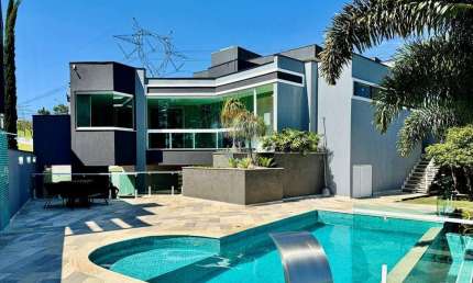 Casa para venda em Cidade Parquelandia de 350.00m² com 3 Quartos, 3 Suites e 10 Garagens