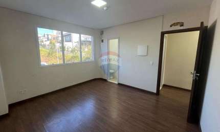 Sala Comercial para venda em Arujá Country Club de 52.80m² com 1 Garagem