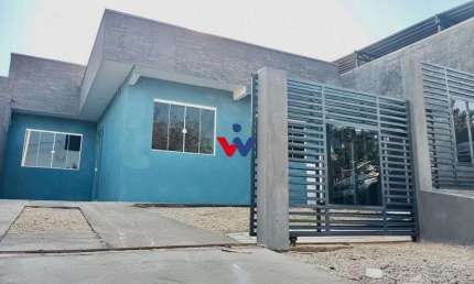 Casa com 2 quartos à venda no Iguaçu, Araucária 