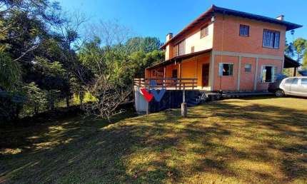 Chácara para venda em Tijucas Do Sul de 250.00m² com 3 Quartos, 1 Suite e 2 Garagens