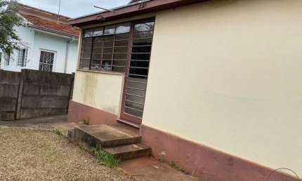 Casa para venda em Vila Dos Lavradores de 107.00m² com 3 Quartos e 4 Garagens
