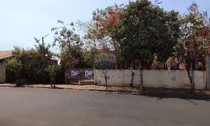 Terreno à venda na Rua José Fava, Vila Clélia, Lins