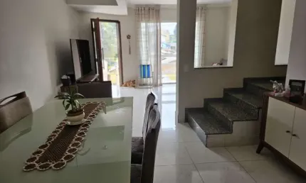Sobrado para venda em Cidade Industrial de 160.00m² com 4 Quartos, 1 Suite e 1 Garagem
