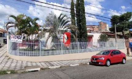 Casa para venda em Vila Assis de 391.00m² com 3 Quartos, 1 Suite e 2 Garagens