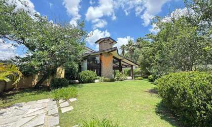 Casa para venda e aluguel em Parque Dos Príncipes de 720.00m² com 3 Quartos, 3 Suites e 6 Garagens