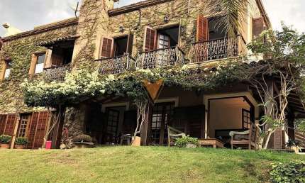 Casa para venda em Nova Fazendinha de 532.28m² com 3 Quartos, 3 Suites e 6 Garagens