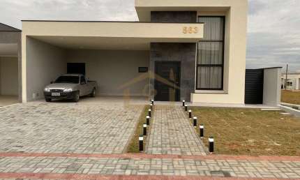 Casa para venda em Vargem Grande Paulista de 280.00m² com 3 Quartos, 3 Suites e 4 Garagens